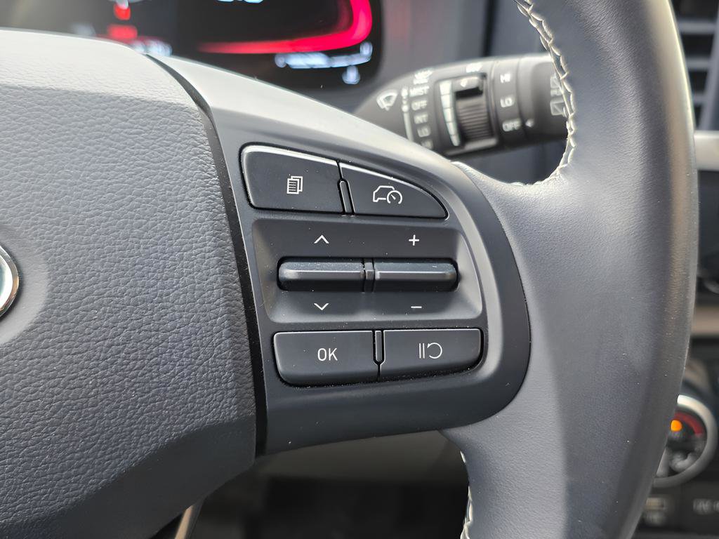 Certified 2024 Hyundai Venue Limited image 26