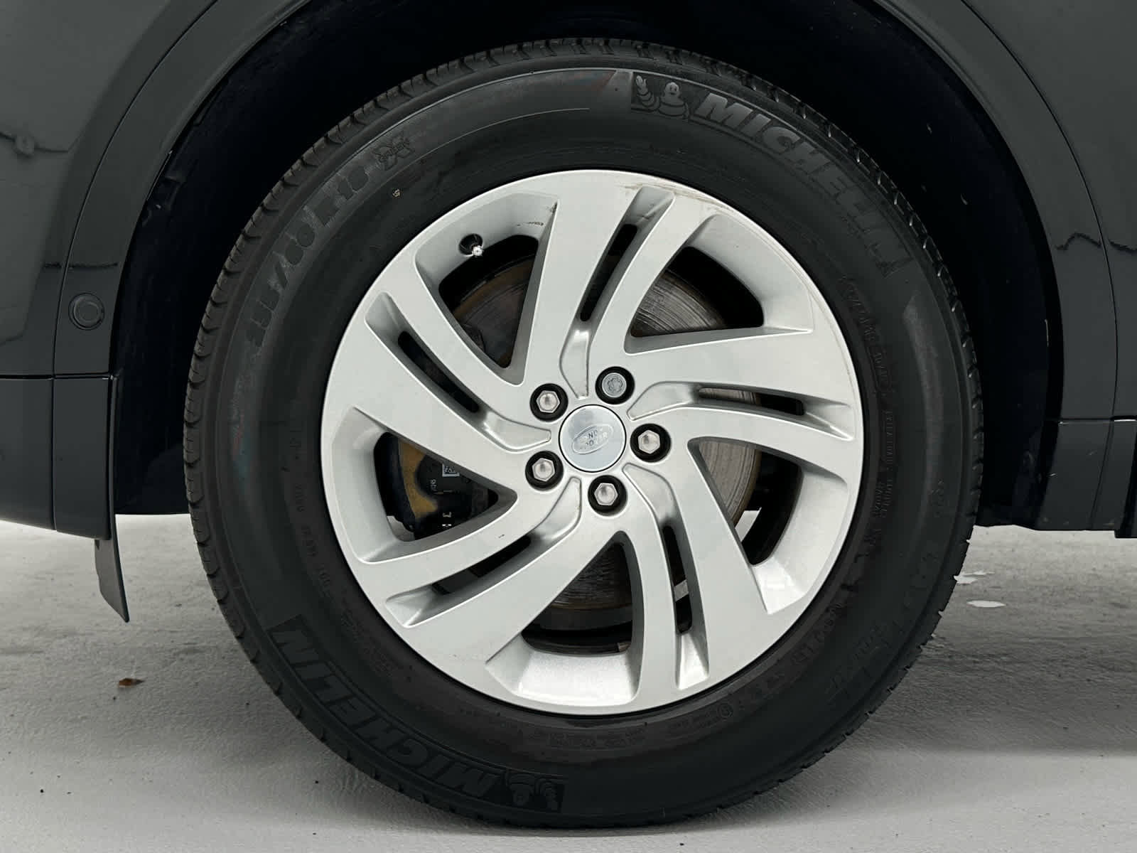 Used 2024 Land Rover Discovery Sport S AWD/4WD image 9