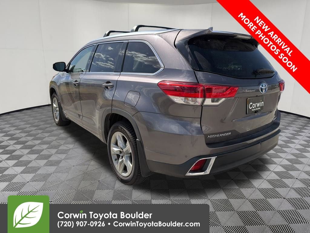 Used 2019 Toyota Highlander Limited AWD/4WD image 5