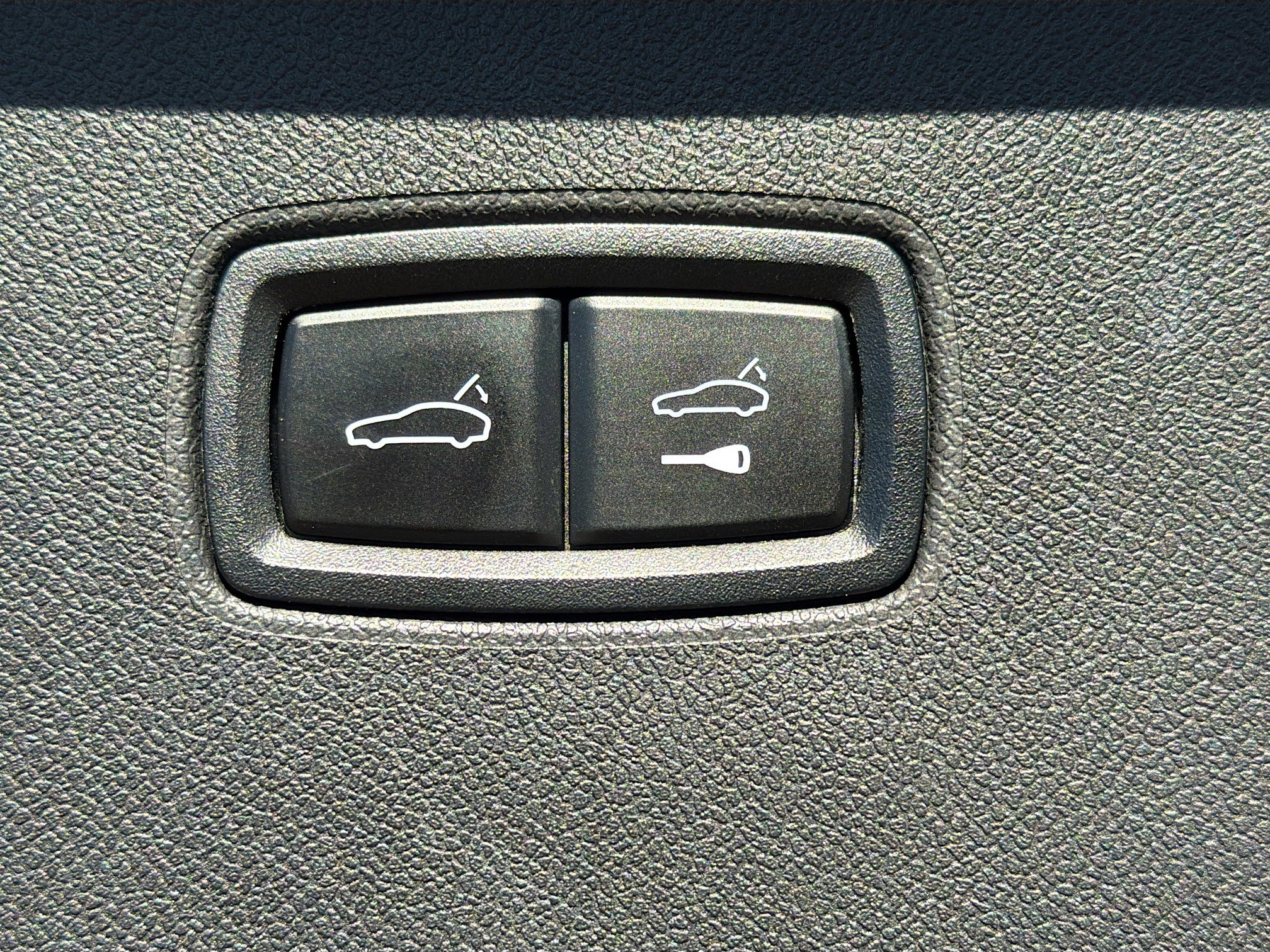 Used 2024 Porsche Cayenne Turbo image 12