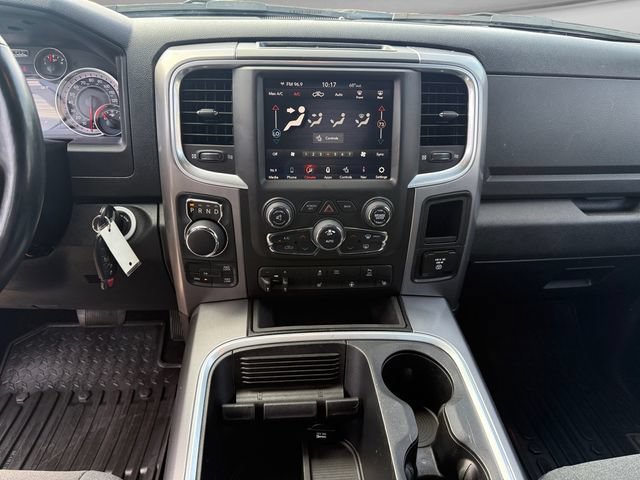 Used 2022 RAM 1500 Warlock w/ Ceramic Grey Warlock Package AWD/4WD image 12