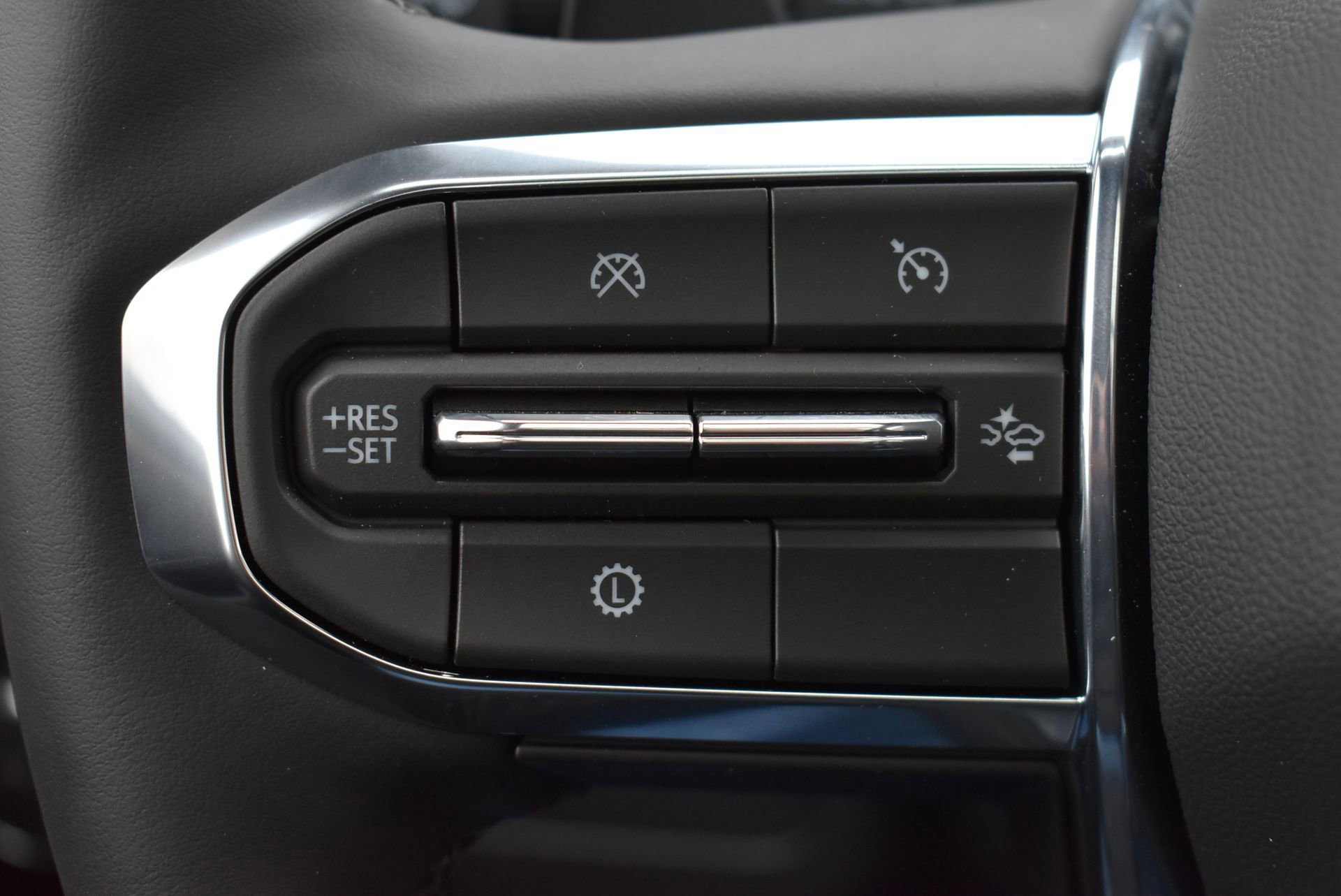 New 2026 GMC Yukon Denali w/ Sun & Power Step Package image 23