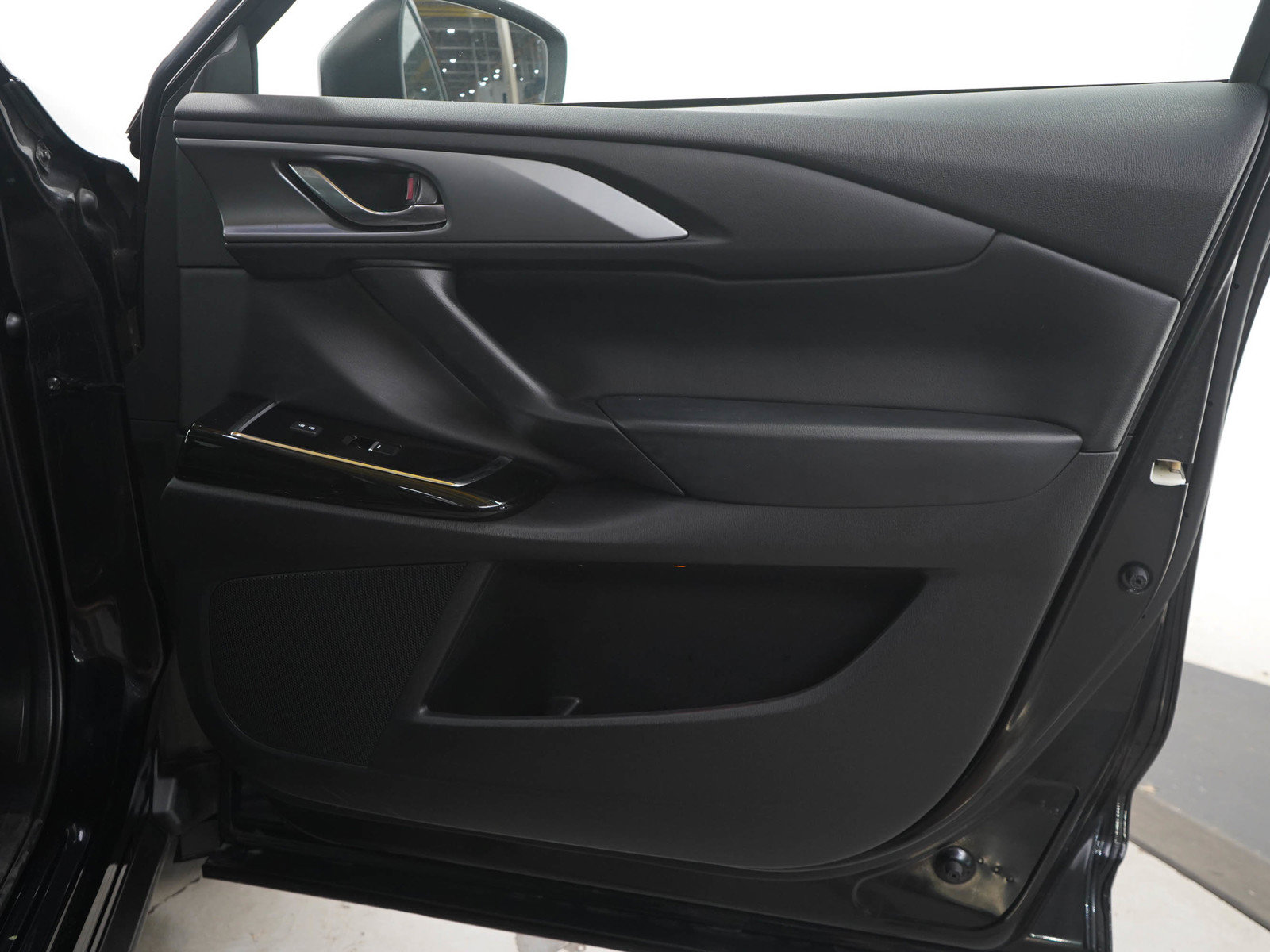 Used 2023 MAZDA CX-9 Touring AWD/4WD image 9