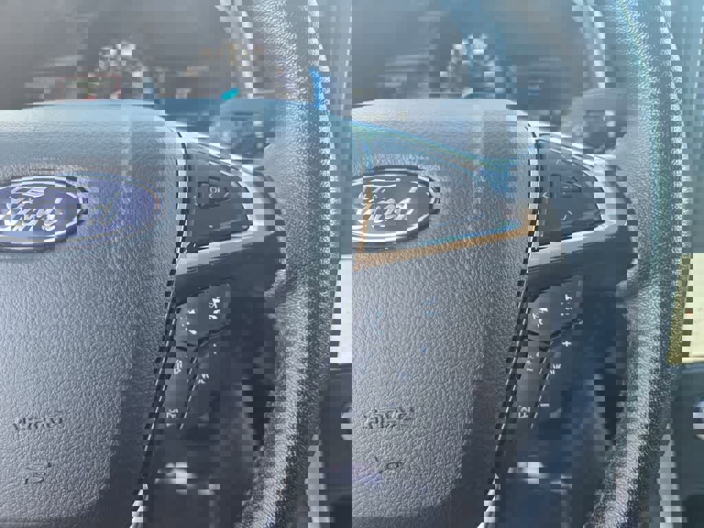 Used 2024 Ford Edge SEL image 19