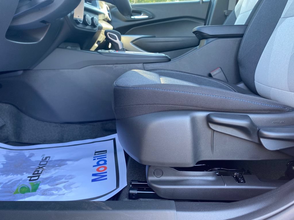New 2026 Chevrolet Trax LS FWD image 21