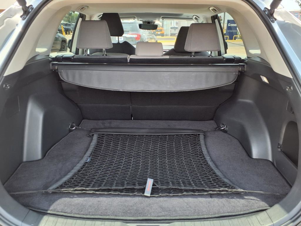 Used 2024 Toyota RAV4 XLE w/ Convenience Package FWD image 11