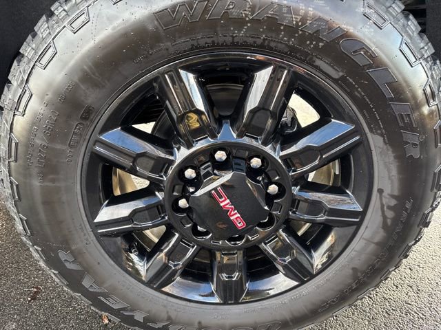 Used 2025 GMC Sierra 3500 AT4 w/ AT4 Premium Plus Package image 38