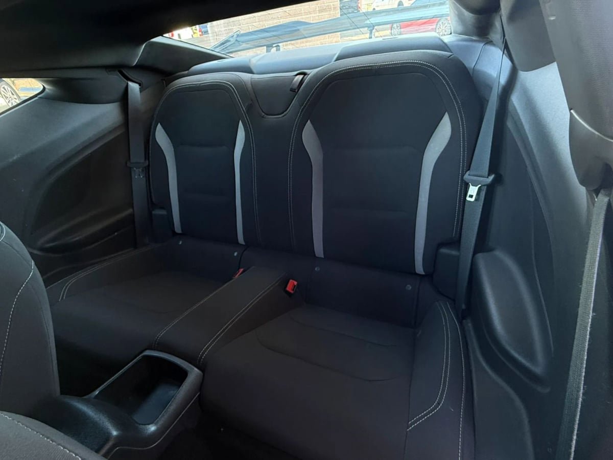 Used 2018 Chevrolet Camaro SS RWD image 41