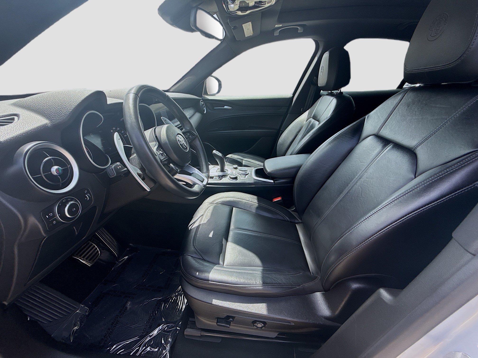 Used 2023 Alfa Romeo Stelvio Sprint RWD image 16