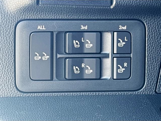 New 2026 Lexus LX 700h Luxury AWD/4WD image 13