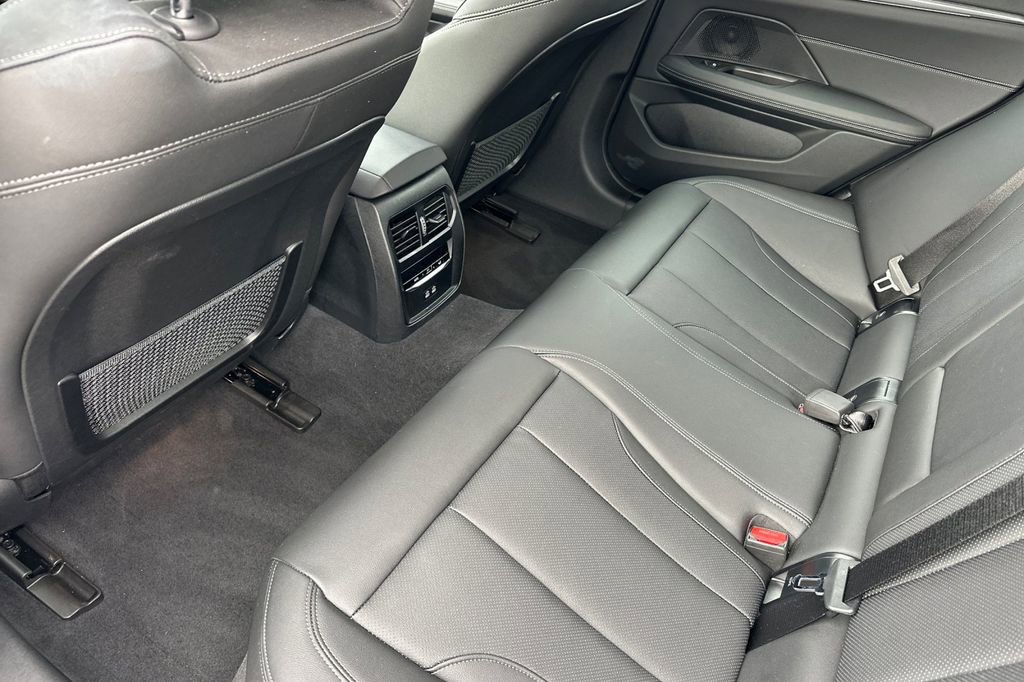 Used 2023 BMW i4 eDrive35 w/ Premium Package image 12