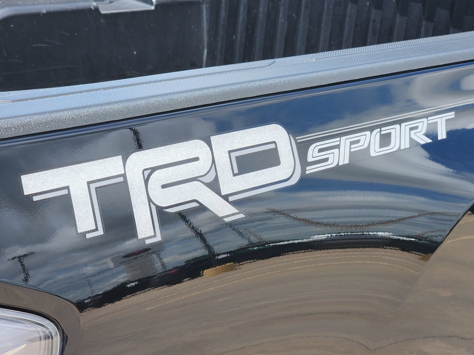 Used 2023 Toyota Tacoma TRD Sport w/ Technology Package RWD image 12
