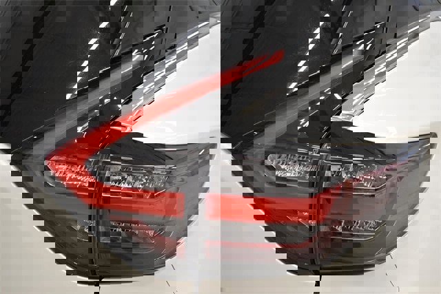 Used 2022 Nissan Murano SV image 24