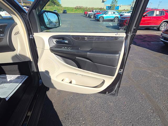 Used 2012 Dodge Grand Caravan Crew w/ Crew Value Pkg FWD image 10