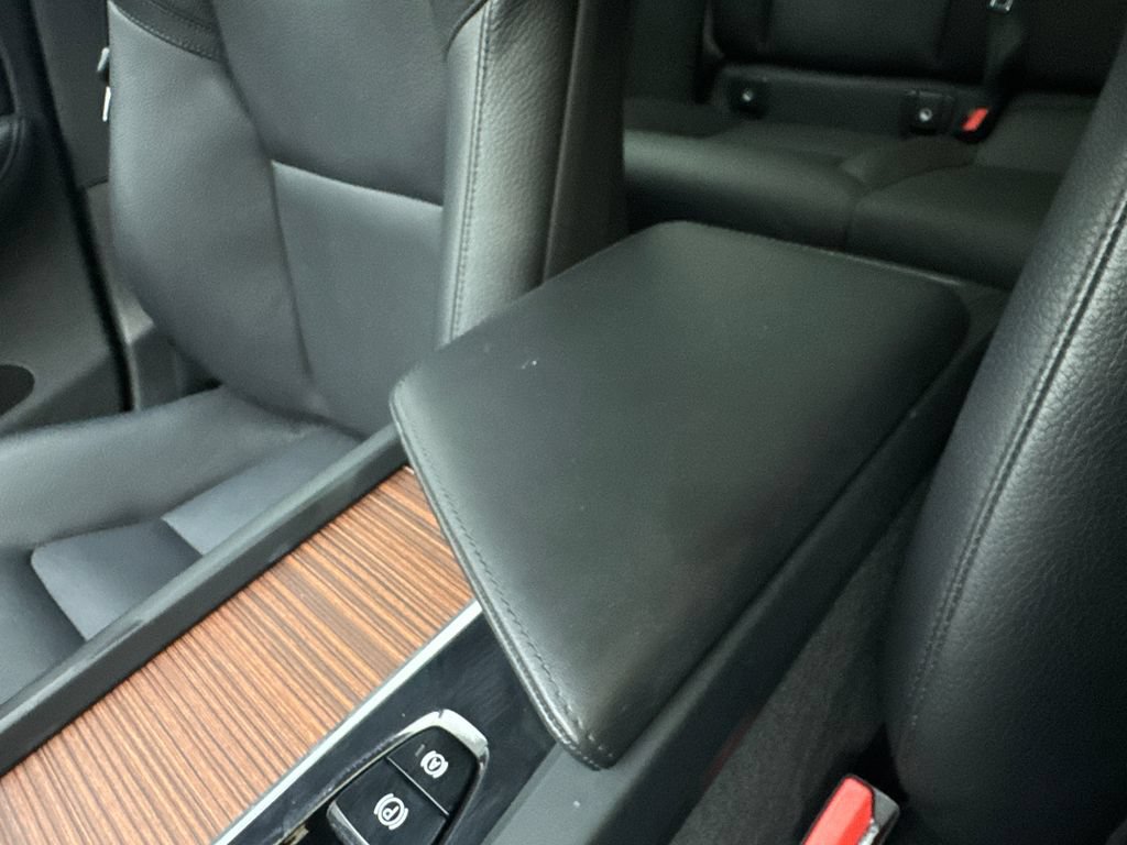 Used 2023 Volvo XC60 B5 Plus FWD image 70