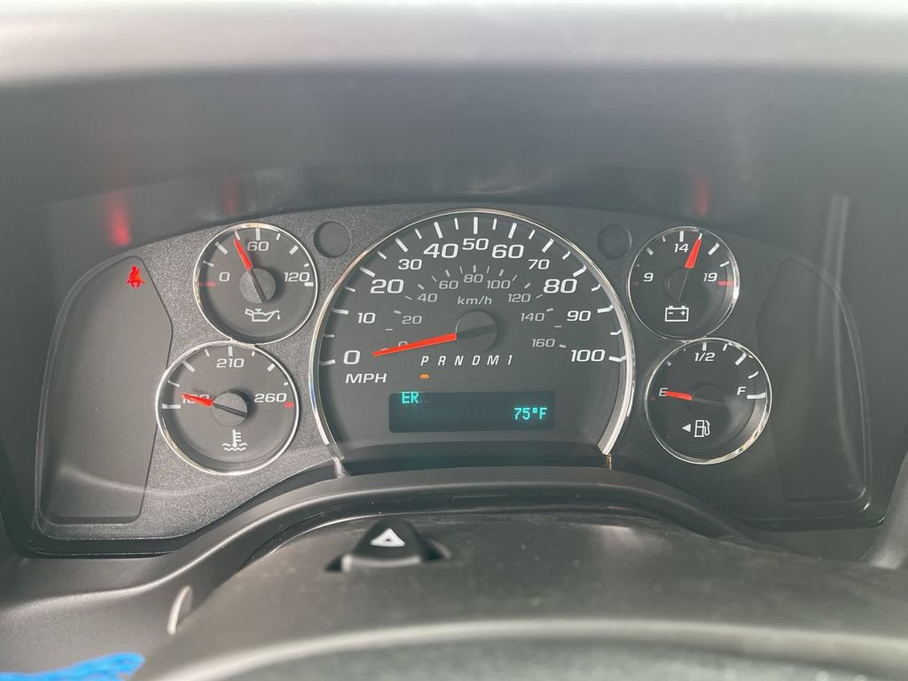 New 2026 Chevrolet Express 2500 Extended w/ Driver Convenience Package RWD image 9