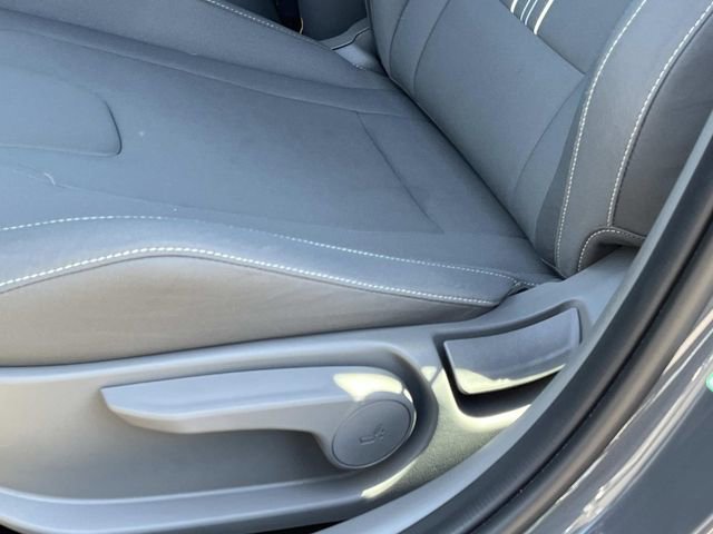 Used 2025 Hyundai Elantra Sport image 21