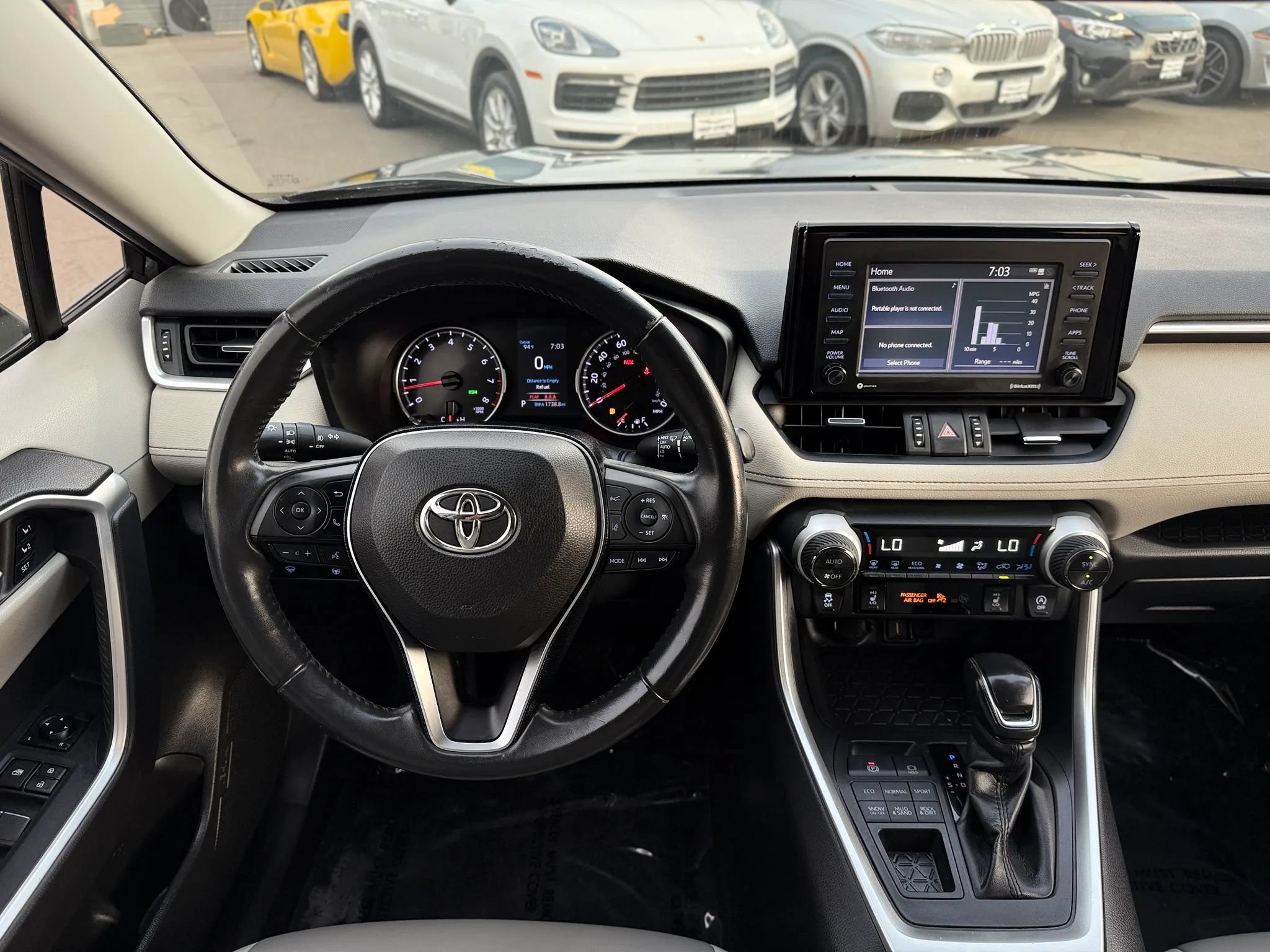 Used 2020 Toyota RAV4 XLE Premium AWD/4WD image 25