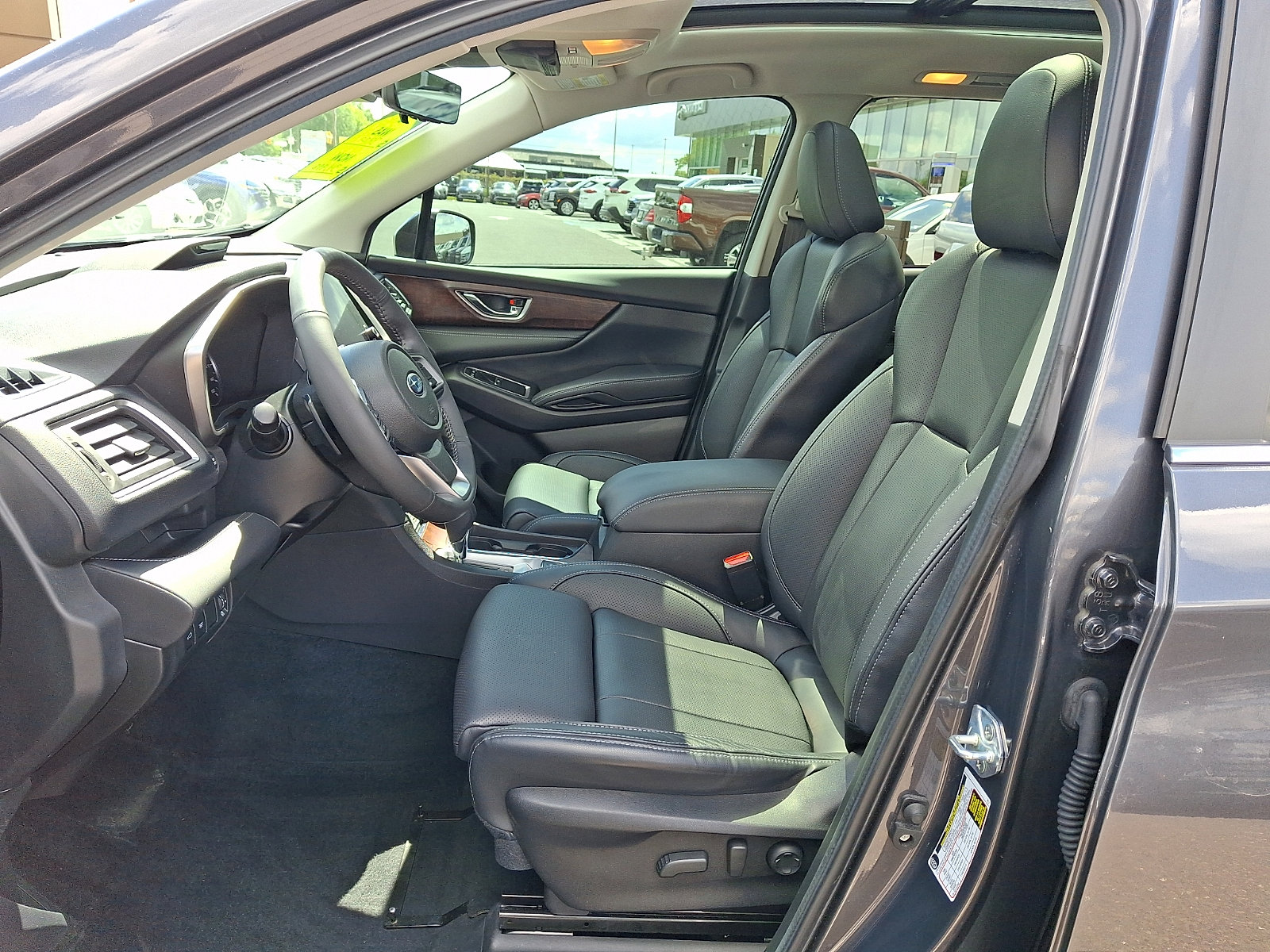 Used 2023 Subaru Ascent Touring AWD/4WD image 14