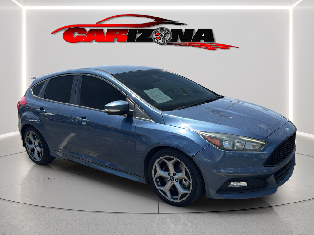 Used 2018 Ford Focus ST FWD image 2