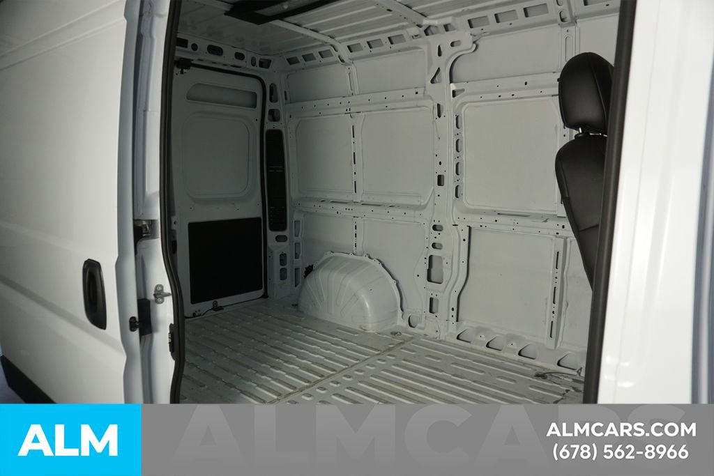 Used 2025 RAM ProMaster 2500 w/ Convenience Group FWD image 32