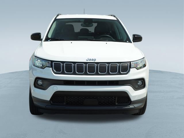 Used 2022 Jeep Compass Latitude AWD/4WD image 2