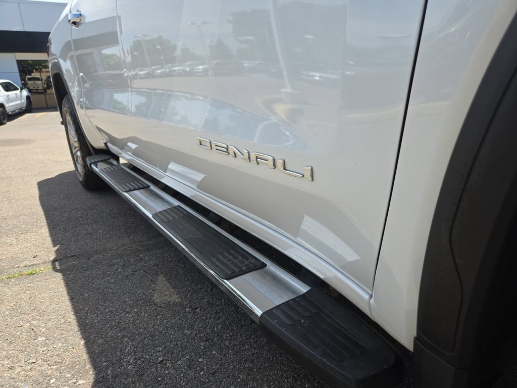 Used 2022 GMC Sierra 1500 Denali AWD/4WD image 19