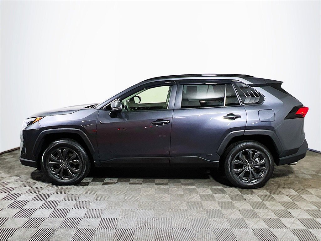 Certified 2023 Toyota RAV4 XLE Premium image 5