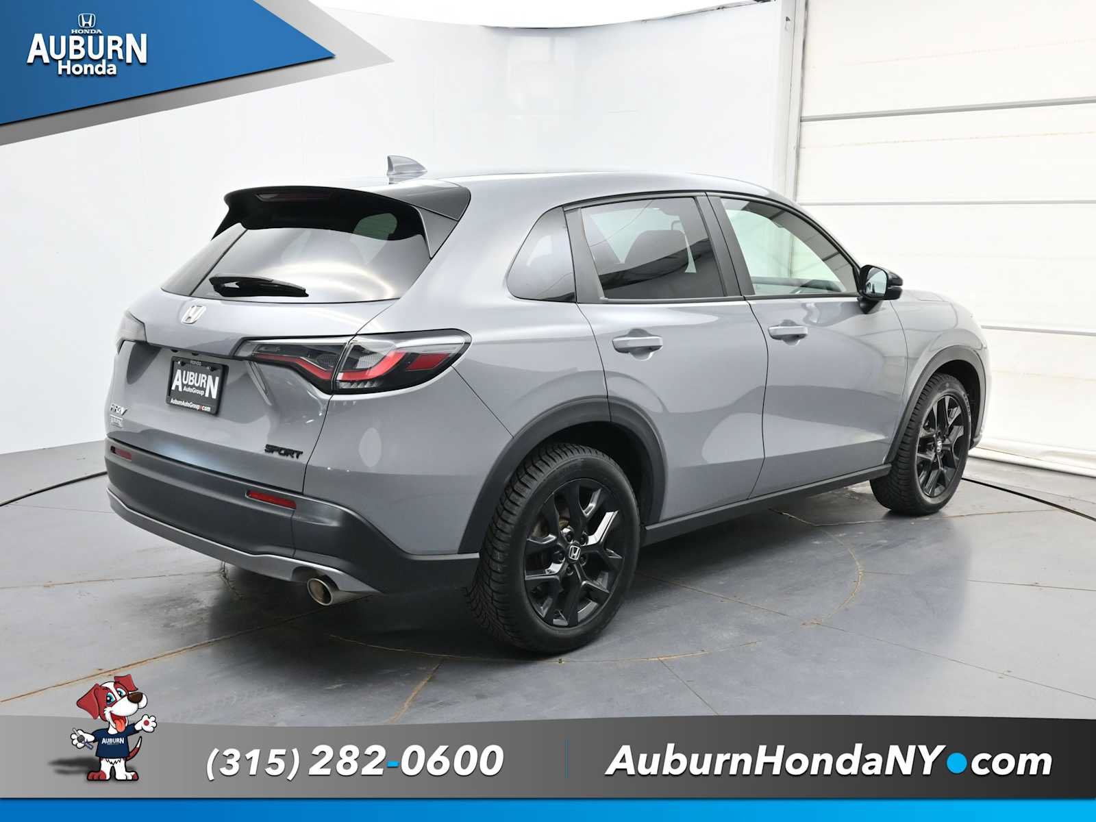 Used 2025 Honda HR-V Sport image 16