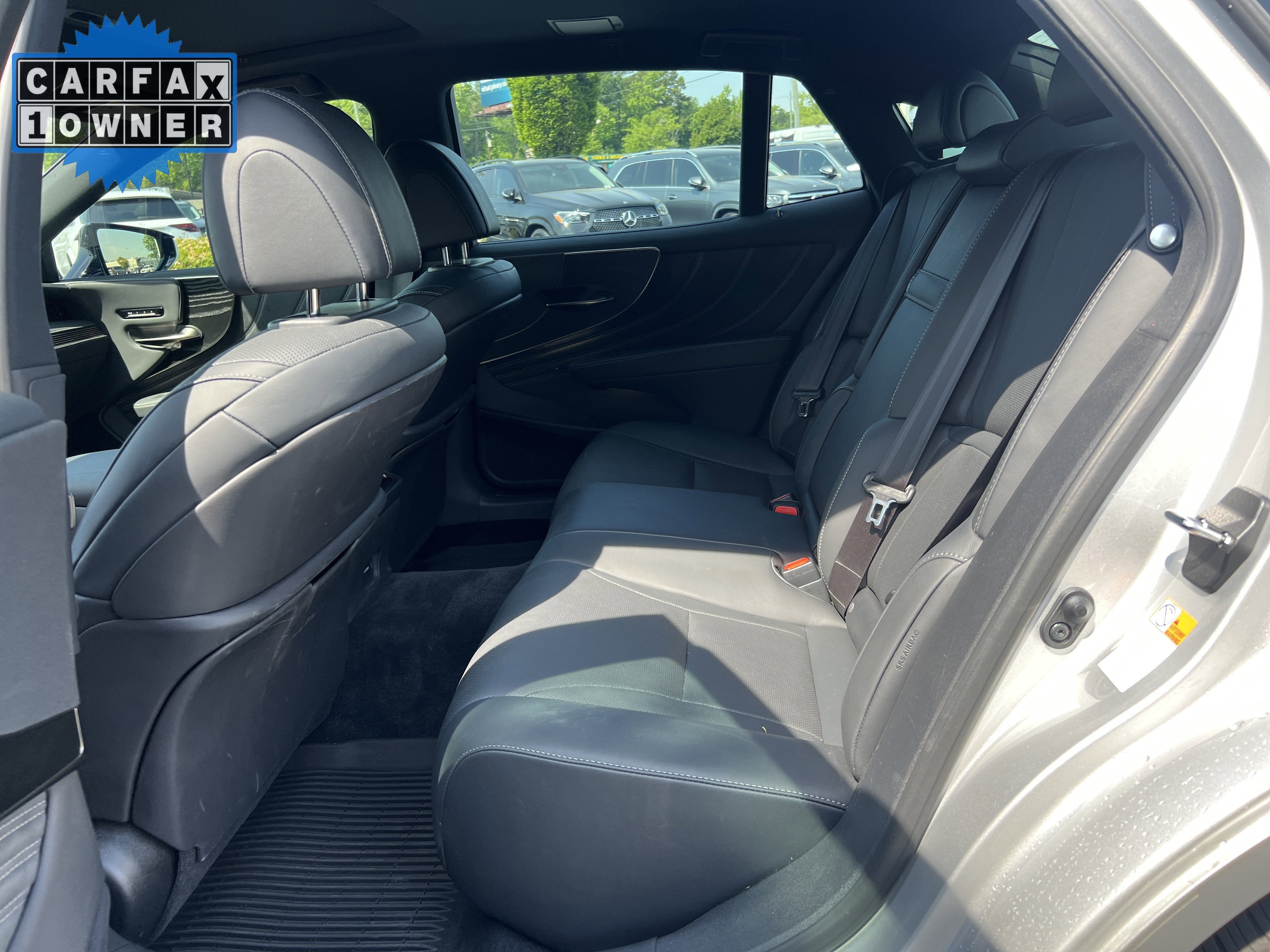 Used 2024 Lexus LS 500 RWD image 33