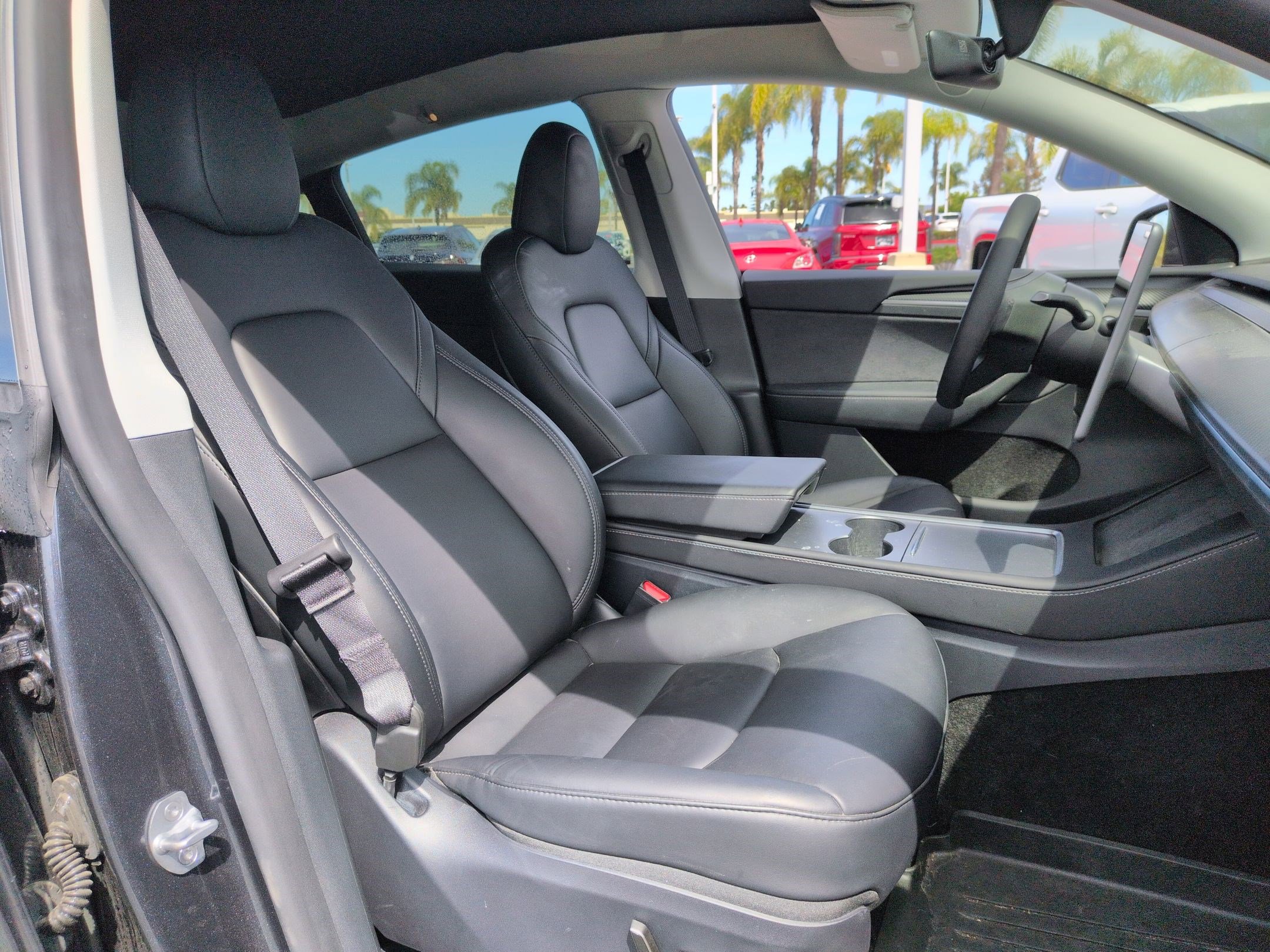 Used 2025 Tesla Model Y Performance AWD/4WD image 30