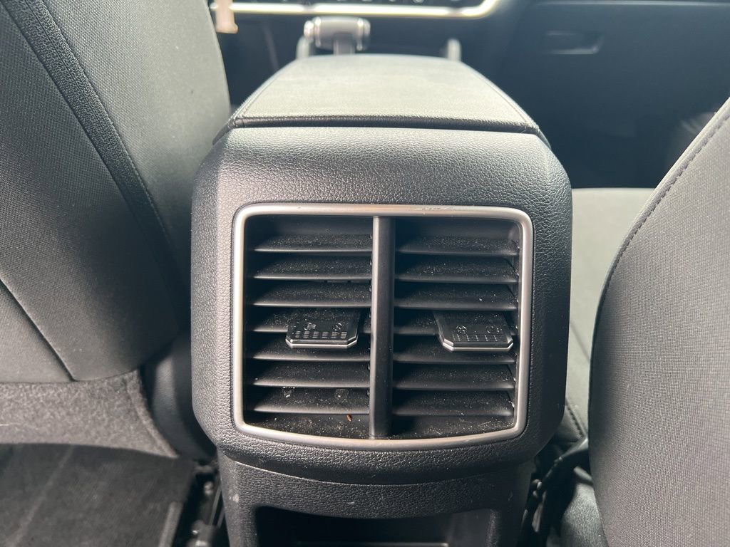 Used 2025 Kia Sportage LX image 29