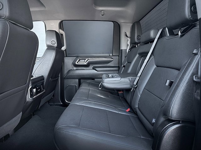 Used 2025 Chevrolet Silverado 2500 LTZ w/ LTZ Convenience Package image 22