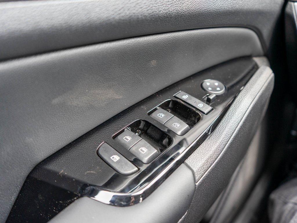 Used 2025 Kia Sportage EX image 16