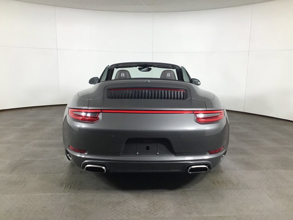 Certified 2017 Porsche 911 Carrera 4 AWD/4WD image 22
