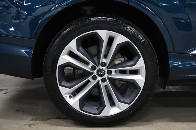 Used 2020 Audi Q7 3.0T Premium Plus AWD/4WD image 31