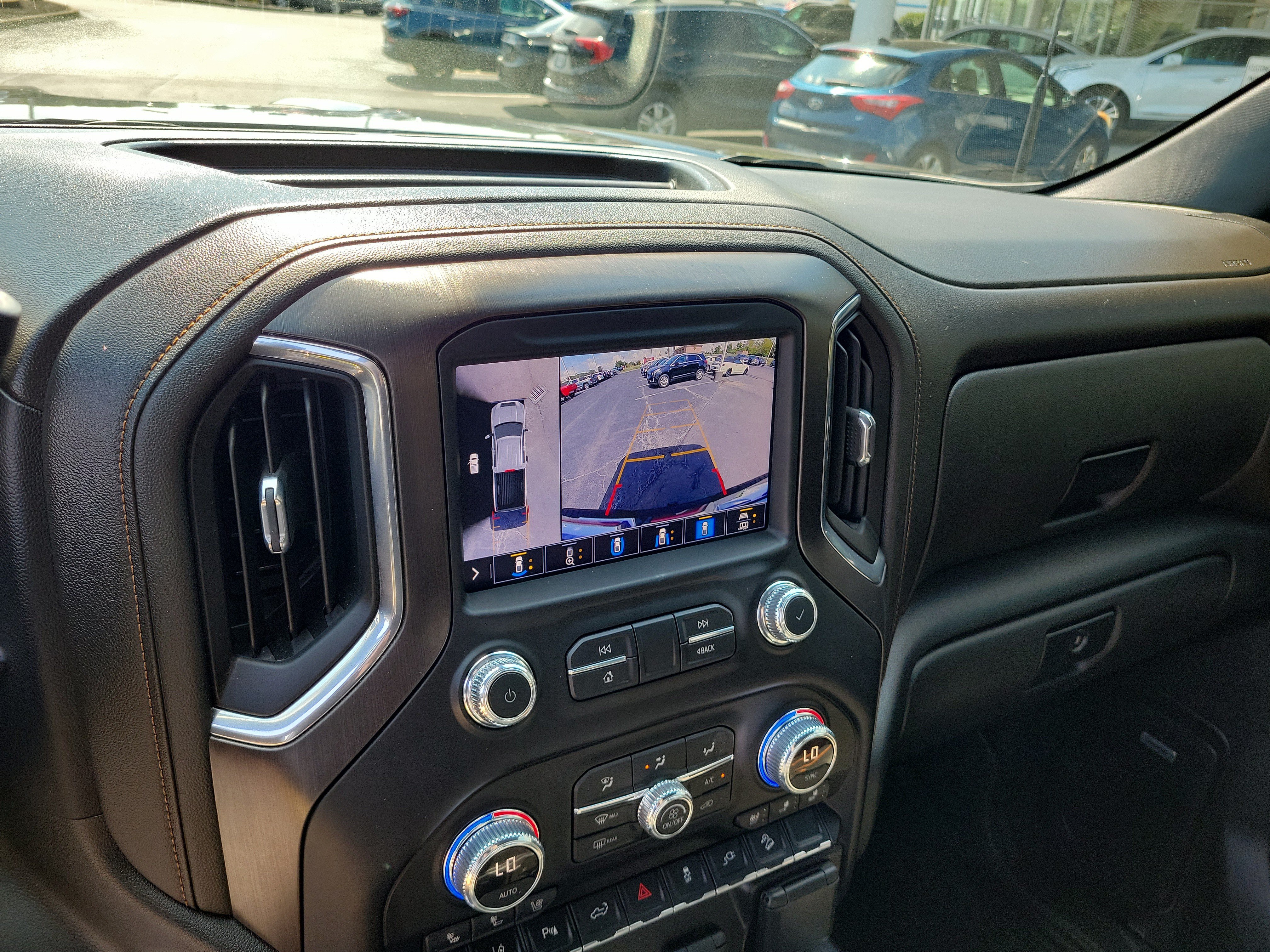 Used 2022 GMC Sierra 2500 AT4 w/ AT4 Premium Plus Package AWD/4WD image 27