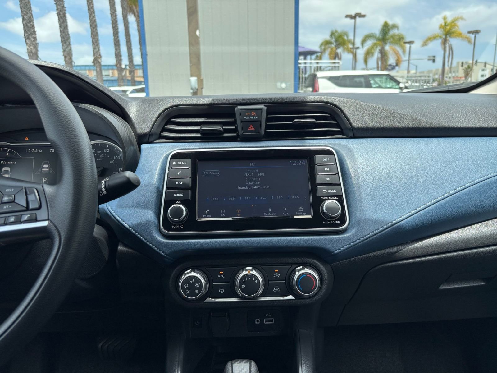 Used 2025 Nissan Versa SV FWD image 17