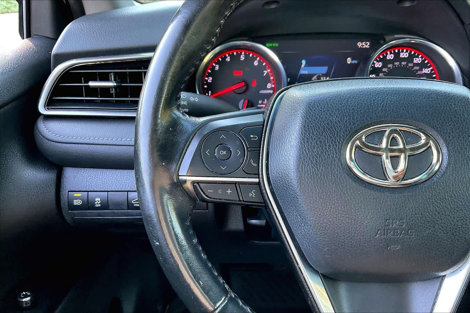 Used 2020 Toyota Camry XSE FWD image 24