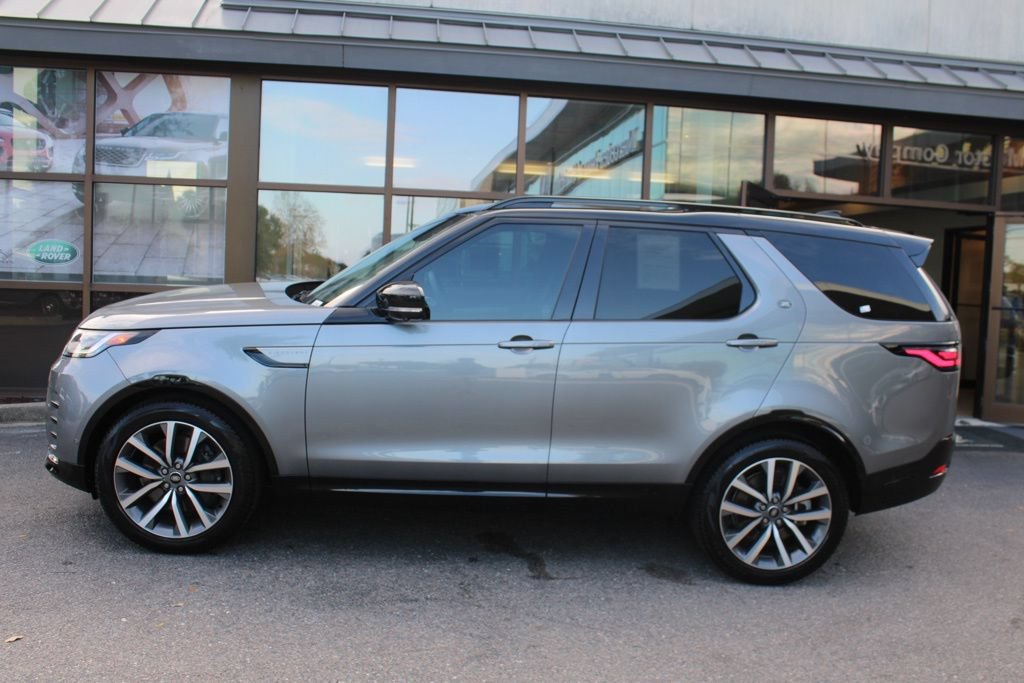 Certified 2025 Land Rover Discovery Dynamic SE AWD/4WD image 10