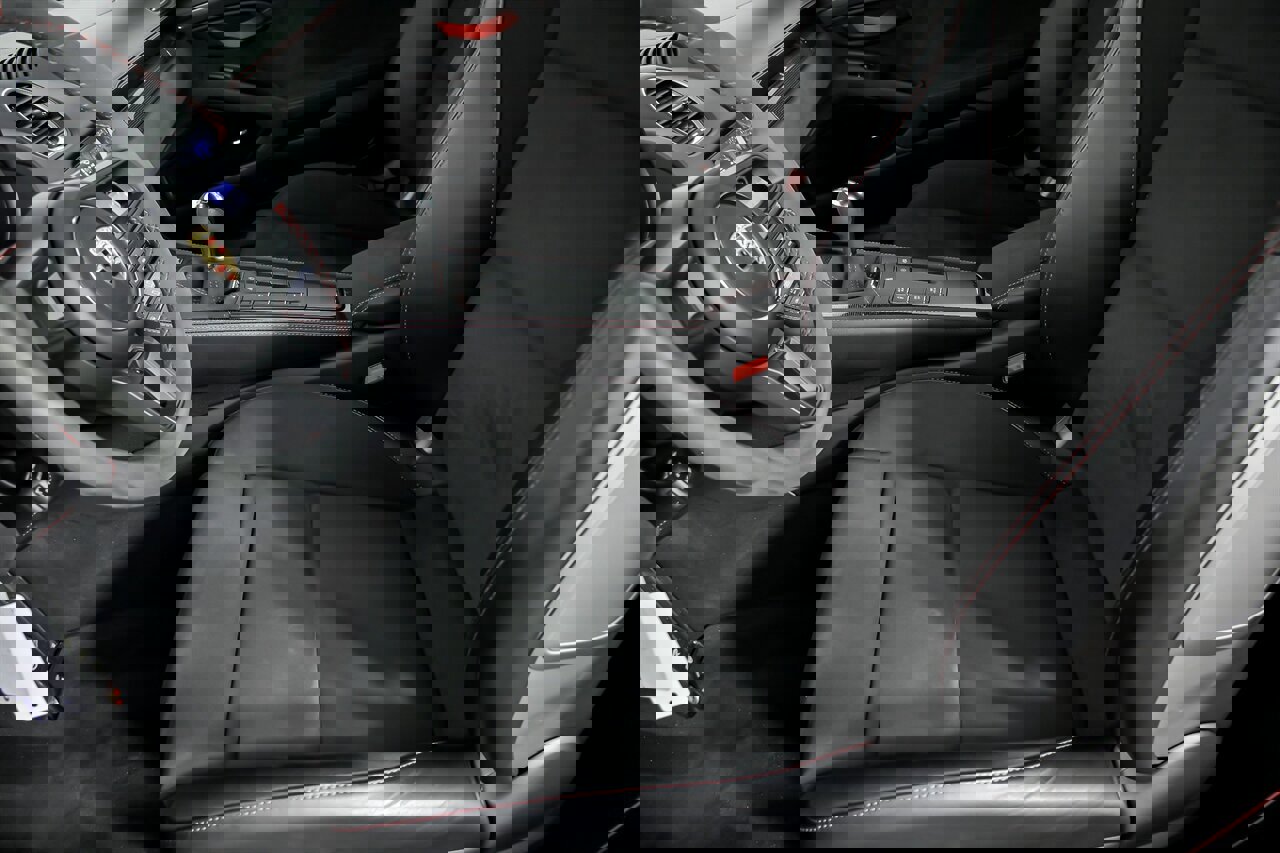 Used 2022 Porsche 718 Cayman GT4 image 20