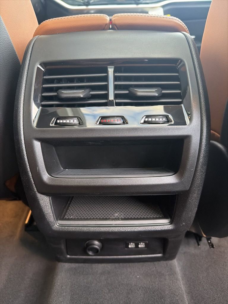 New 2026 BMW X7 M60i image 68