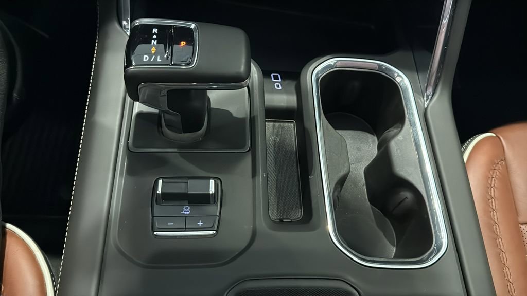 Used 2025 GMC Sierra 1500 Denali Ultimate image 19