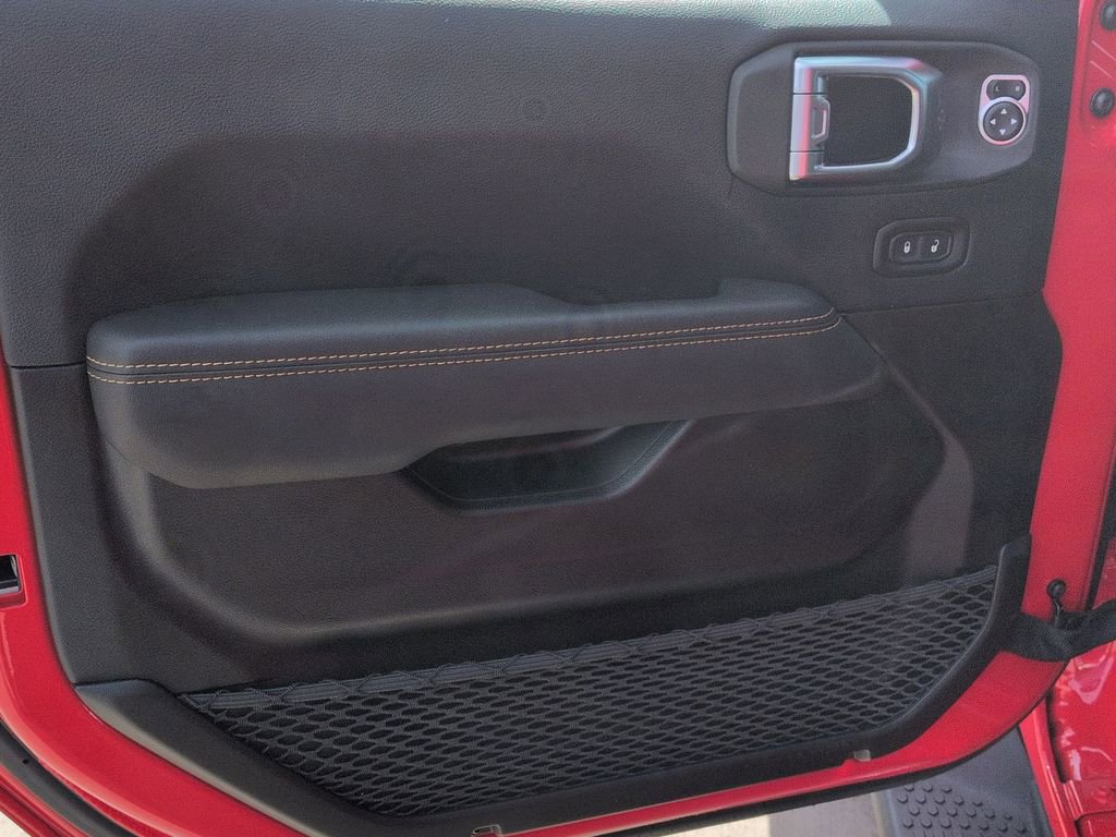 New 2025 Jeep Wrangler Sahara video 2