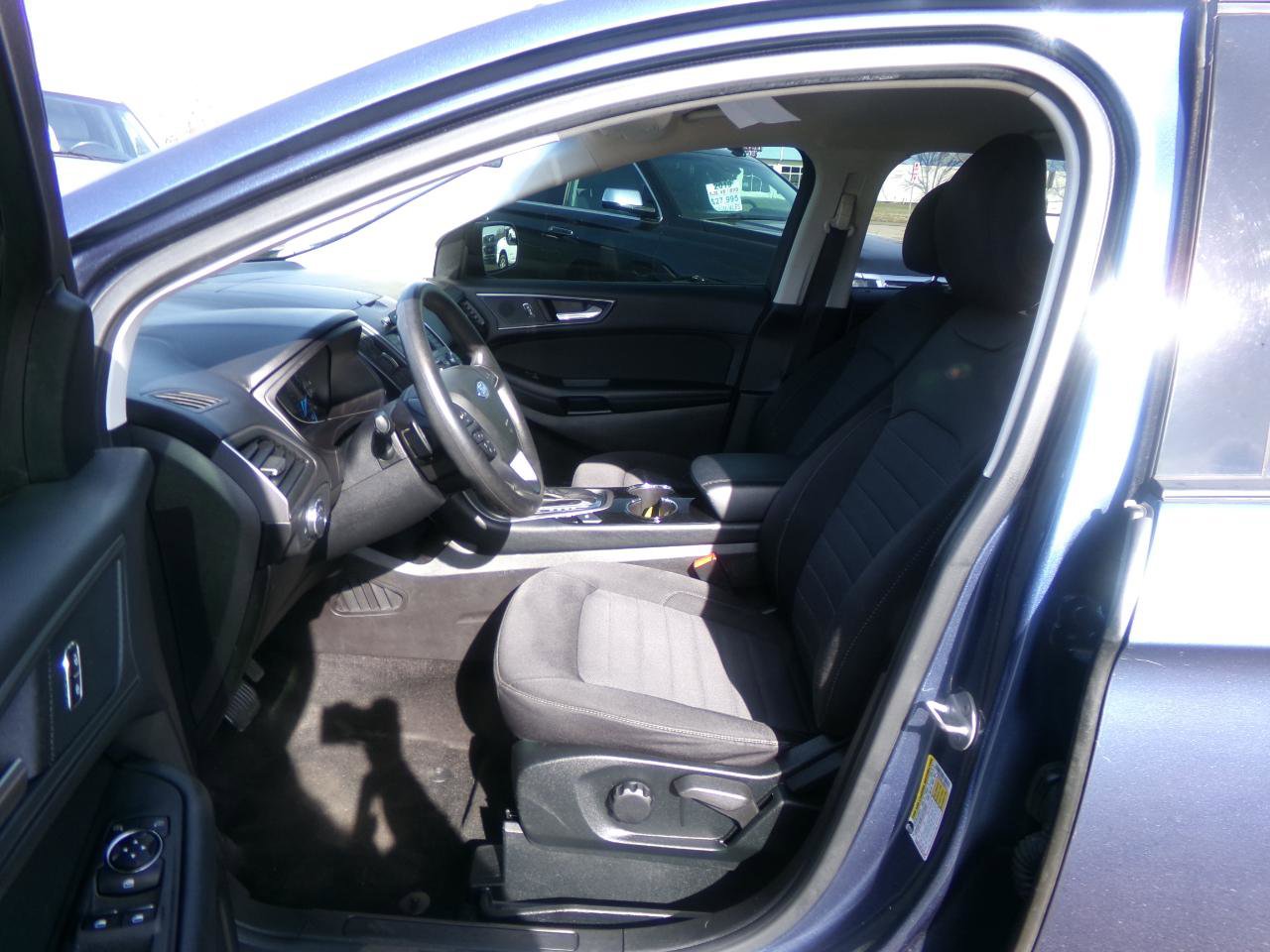 Used 2018 Ford Edge SE AWD/4WD image 11