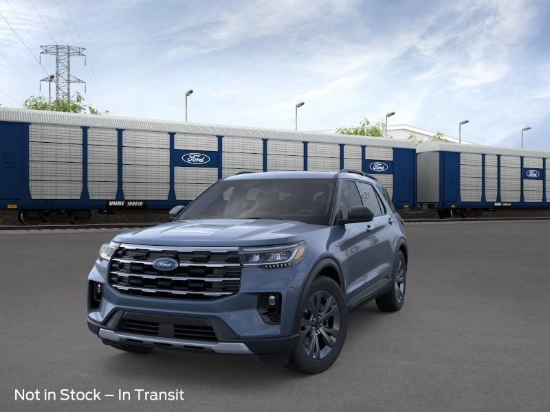 New 2026 Ford Explorer Active w/ Active Comfort Package AWD/4WD image 2