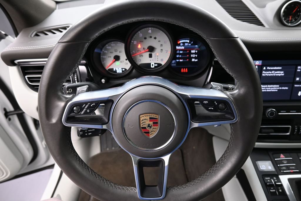 Certified 2021 Porsche Macan S AWD/4WD image 12