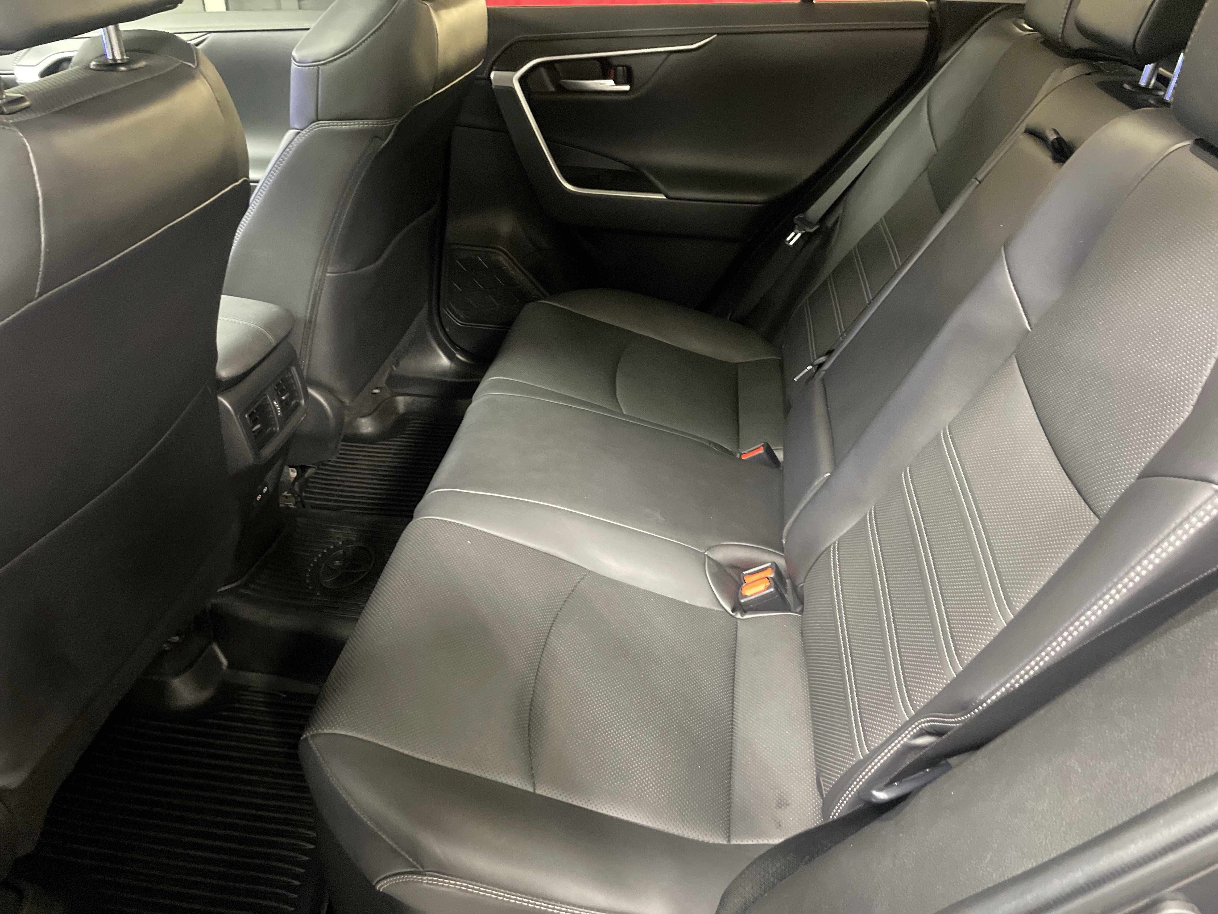 Certified 2024 Toyota RAV4 Limited AWD/4WD image 32