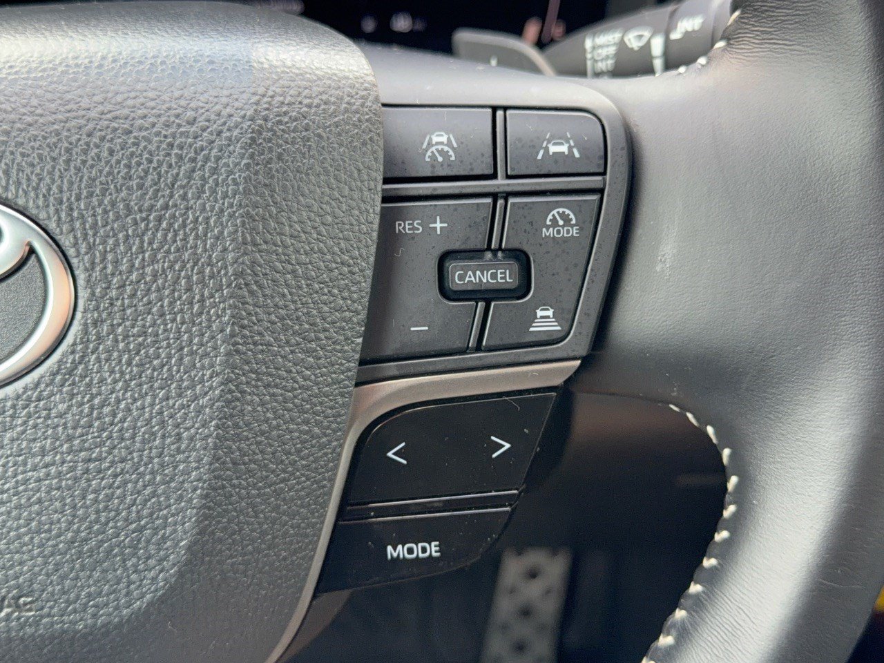 Certified 2025 Toyota Camry SE FWD image 19