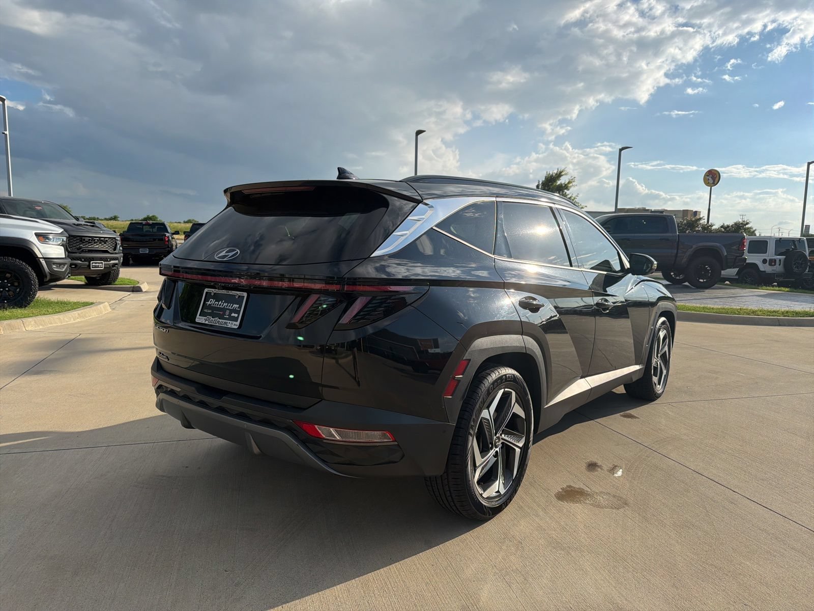 Used 2024 Hyundai Tucson Limited FWD image 5